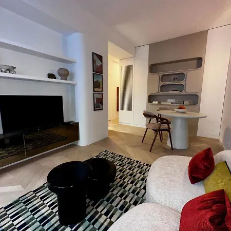 Berlioz - Splendid In Center Apartment