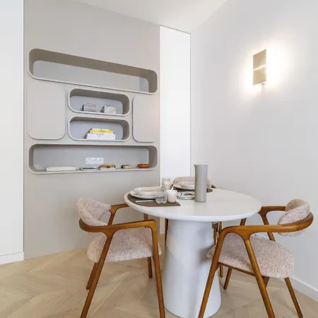 Berlioz - Splendid In Center