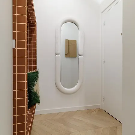 Berlioz - Splendid In Center *